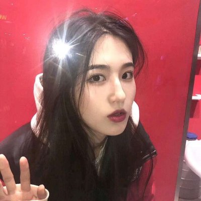 2024最新红色系女生头像(精选18张)