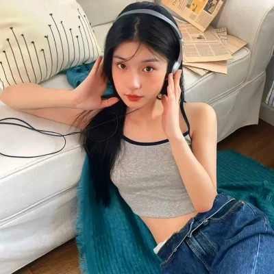 2024新版微信头像可爱女生(12张)