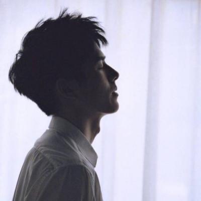 让人记忆深刻的微信头像男(共12张)
