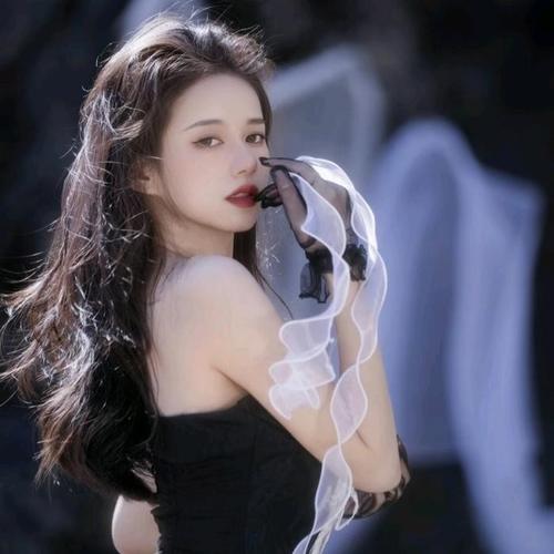 2024有品位的微信头像女(精选18张)