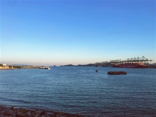 适合去海边发的朋友圈说说