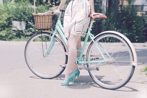 形容脑子乱 胡思乱想的心情说说