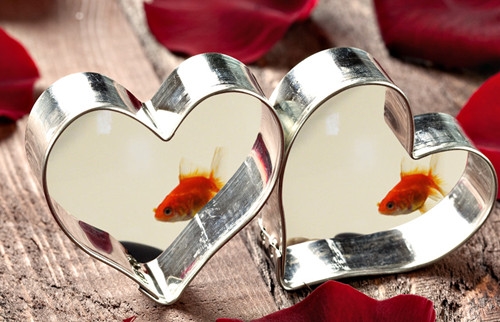 适合发朋友圈的心酸伤心的说说(精选83句)