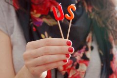 发朋友圈的伤心说说短句(65句)