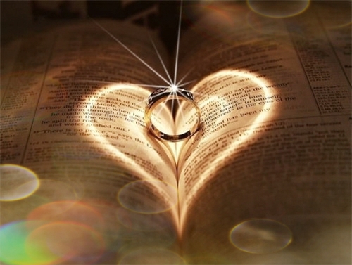 伤感的爱情句子说说心情(精选66句)