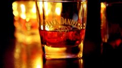 没人爱就好好爱自己的说说(102句)