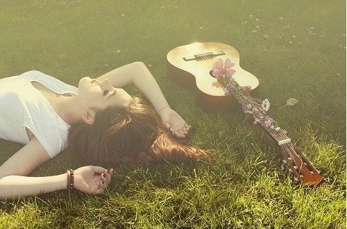 形容人与玉有缘的句子(汇总70句) 形容人与玉有缘的句子(汇总70句)