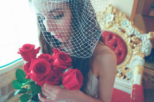 抖音适合闺蜜发的朋友圈说说(精选79句)