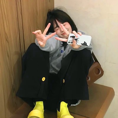 2023新款女生头像潮(精选44张)