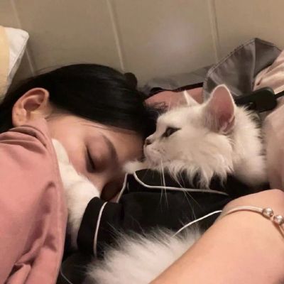 好看的不易发现双人情侣头像(共24张)