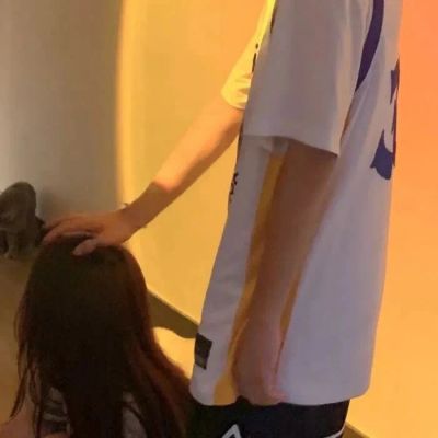 好看的不易发现双人情侣头像(共24张)