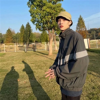 高级感满满的男生头像(优选26张)