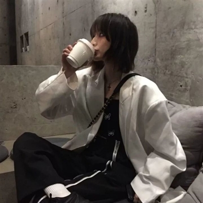 高清好看又酷的女生头像图片(精选26张)