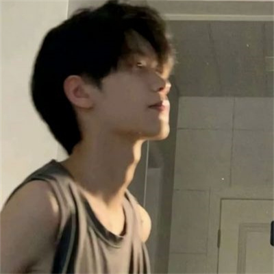 冷门小众高级头像男生真人帅气图片(优选34张)