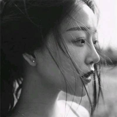 高清好看的黑色御姐头像高冷图片(共41张)