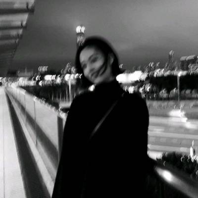 高清好看的黑色御姐头像高冷图片(共41张)