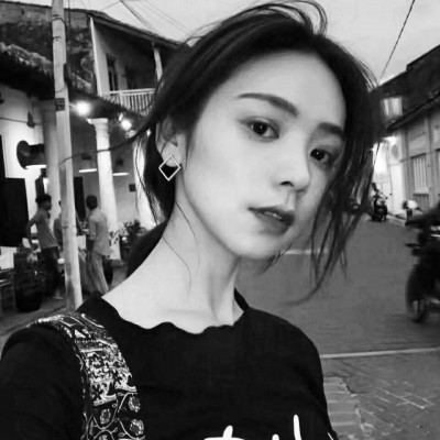高清好看的黑色御姐头像高冷图片(共41张)