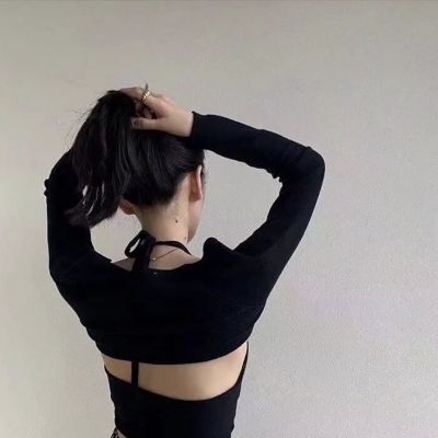 高清好看的黑色御姐头像高冷图片(共41张)