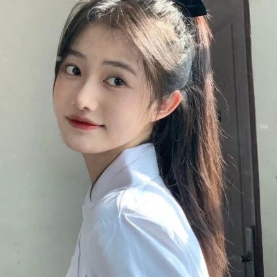 简单又很好看的气质女头(精选30张)