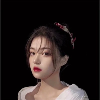 2023忧郁伤感美女头像高清图片(精选46张)