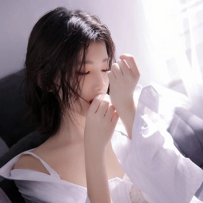 2023忧郁伤感美女头像高清图片(精选46张)