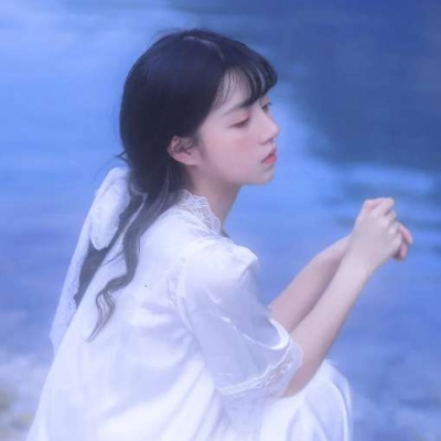 2023忧郁伤感美女头像高清图片(精选46张)