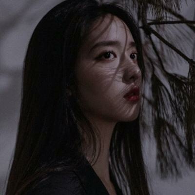 2023忧郁伤感美女头像高清图片(精选46张)