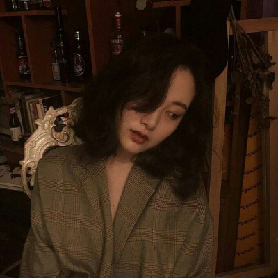 2023忧郁伤感美女头像高清图片(精选46张)