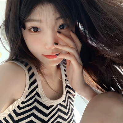 高清开心活泼的女生头像图片(共28张)