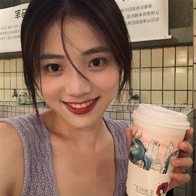 高清开心活泼的女生头像图片(共28张)