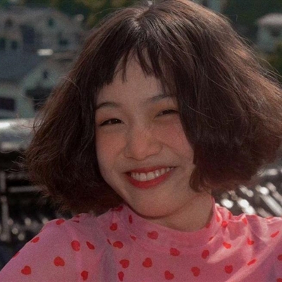 高清开心活泼的女生头像图片(共28张)