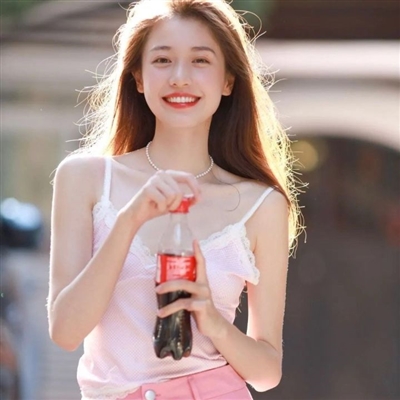 高清开心活泼的女生头像图片(共28张)