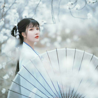 2023微信真人闺蜜古风头像一人一张(共20张)