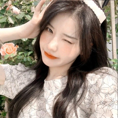 高清漂亮的卖萌俏皮女生头像图片(40张)