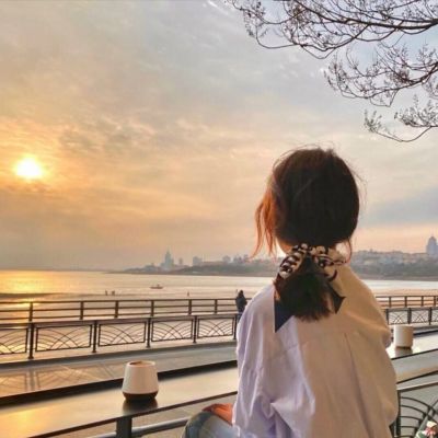 高清好看的真人女头图片(38张)