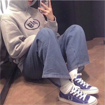 对镜自拍不露脸女生头像大全(共37张)