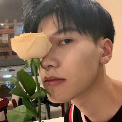 花样美男帅气头像高清图片(精选20张)