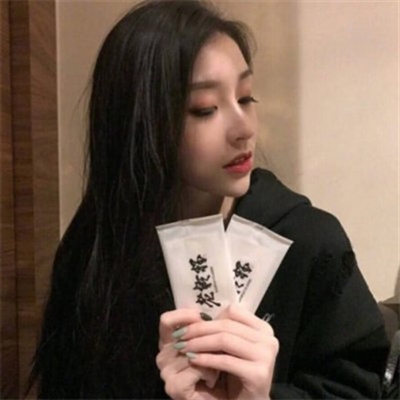 气质女人味的微信头像(优选38张)