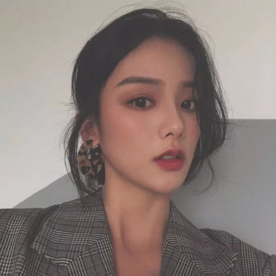 气质女人味的微信头像(优选38张)