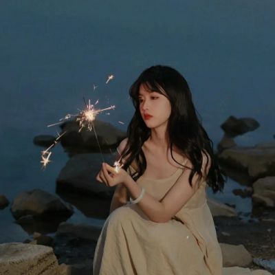 很甜很撩人的情侣头像(优选40张)