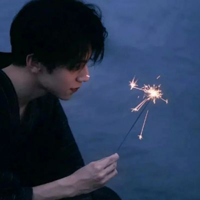 很甜很撩人的情侣头像(优选40张)