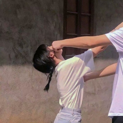 很甜很撩人的情侣头像(优选40张)