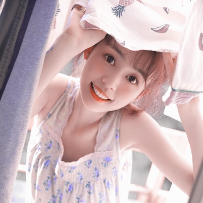 干净又治愈的女生头像(共34张)