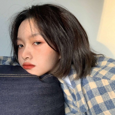 干净又治愈的女生头像(共34张)