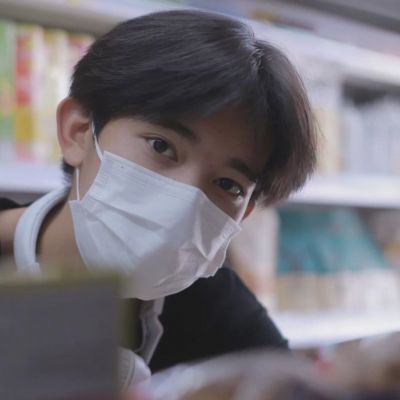 2023有意境伤感的男生个性头像(24张)
