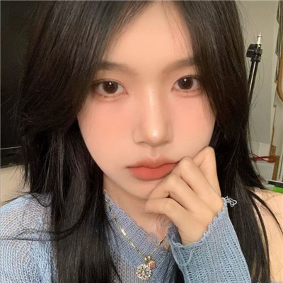 女生小众高级感头像真人图片(共18张)