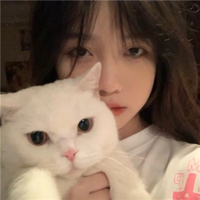女生小众高级感头像真人图片(共18张)