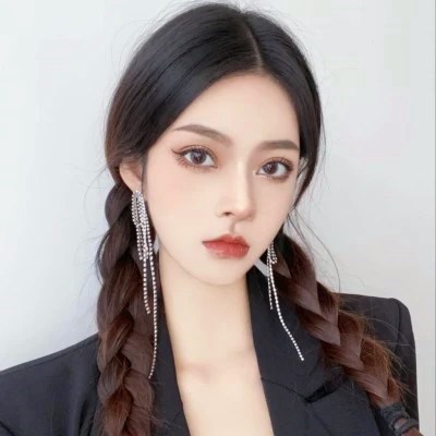 最酷的2023女生头像(优选24张)