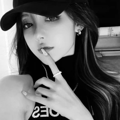 最酷的2023女生头像(优选24张)
