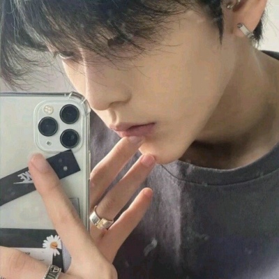 最新版2023男生搞怪手机控头像大全(优选22张)